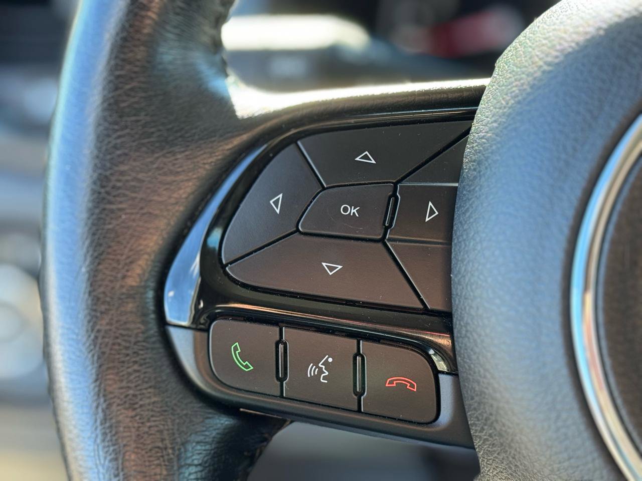 Used 2019 Jeep Renegade Altitude w/ Quick Order Package 2XM image 14