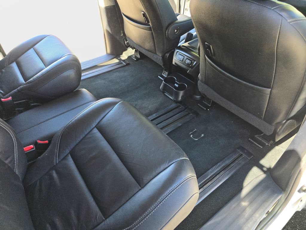 Used 2017 Toyota Sienna SE Premium FWD image 13