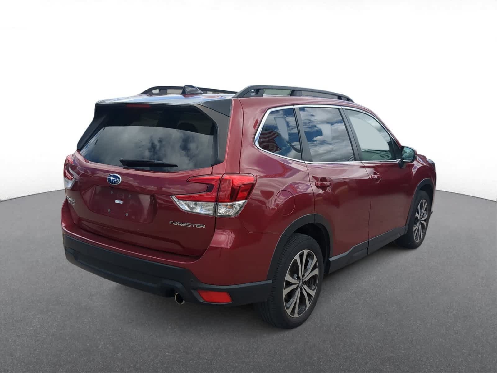 Used 2024 Subaru Forester Limited AWD/4WD image 8