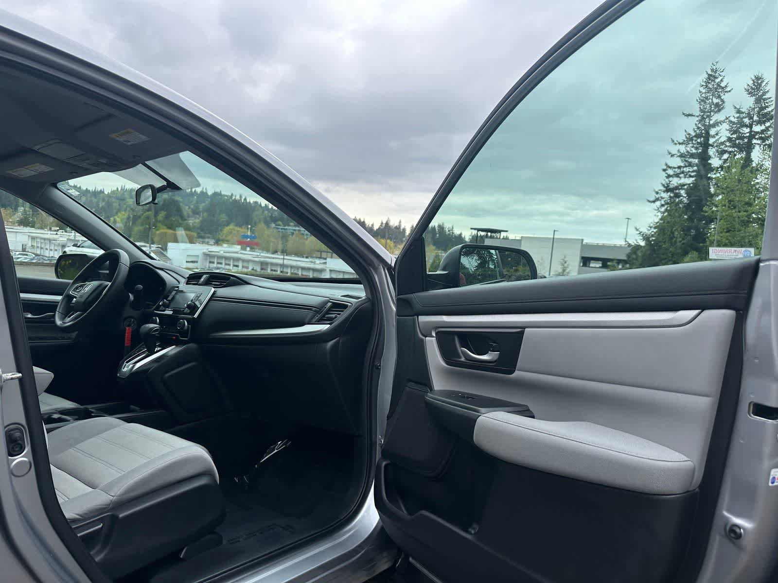 Used 2019 Honda CR-V LX image 16