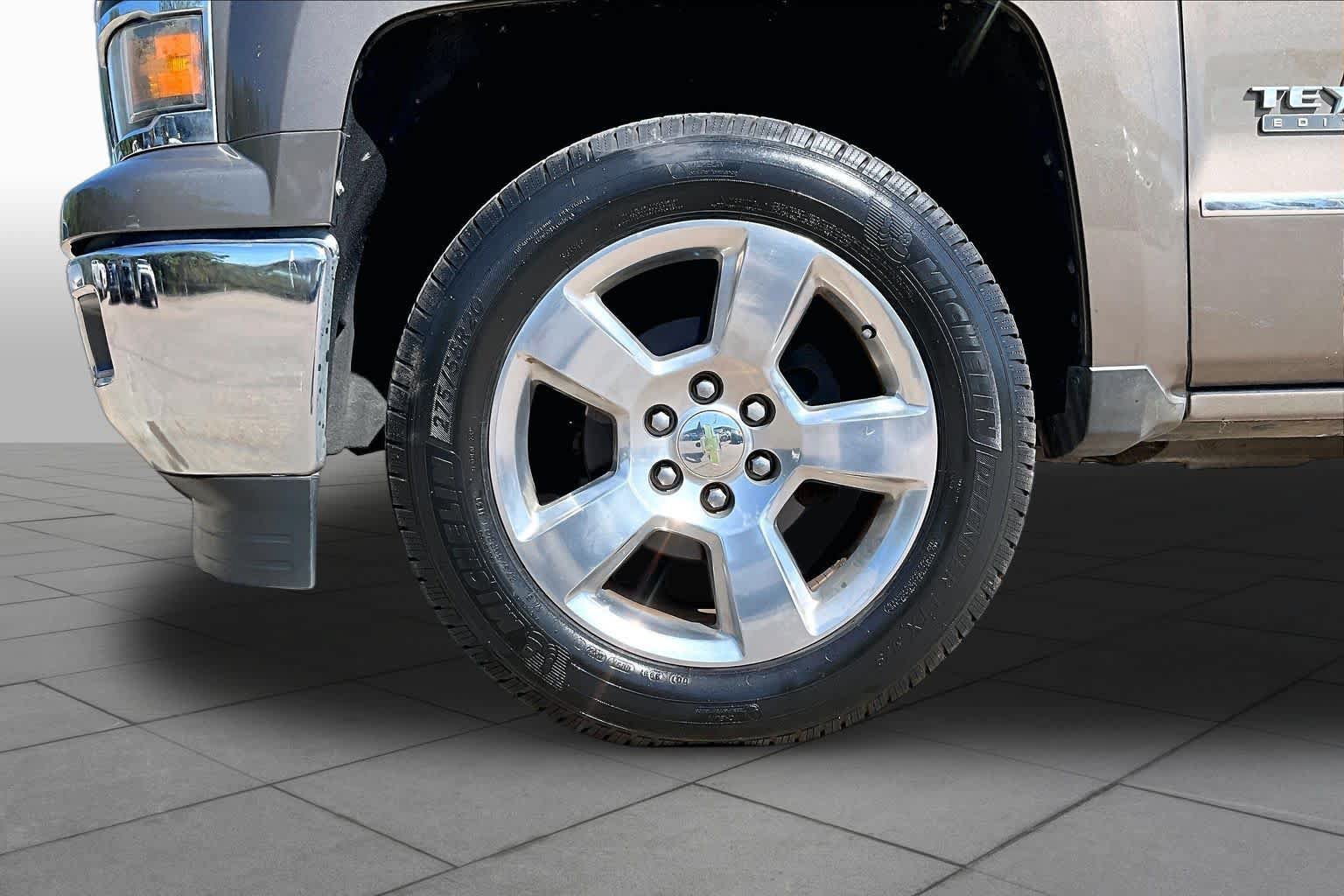 Used 2014 Chevrolet Silverado 1500 LT w/ Texas Edition, 1LT Trim RWD image 11