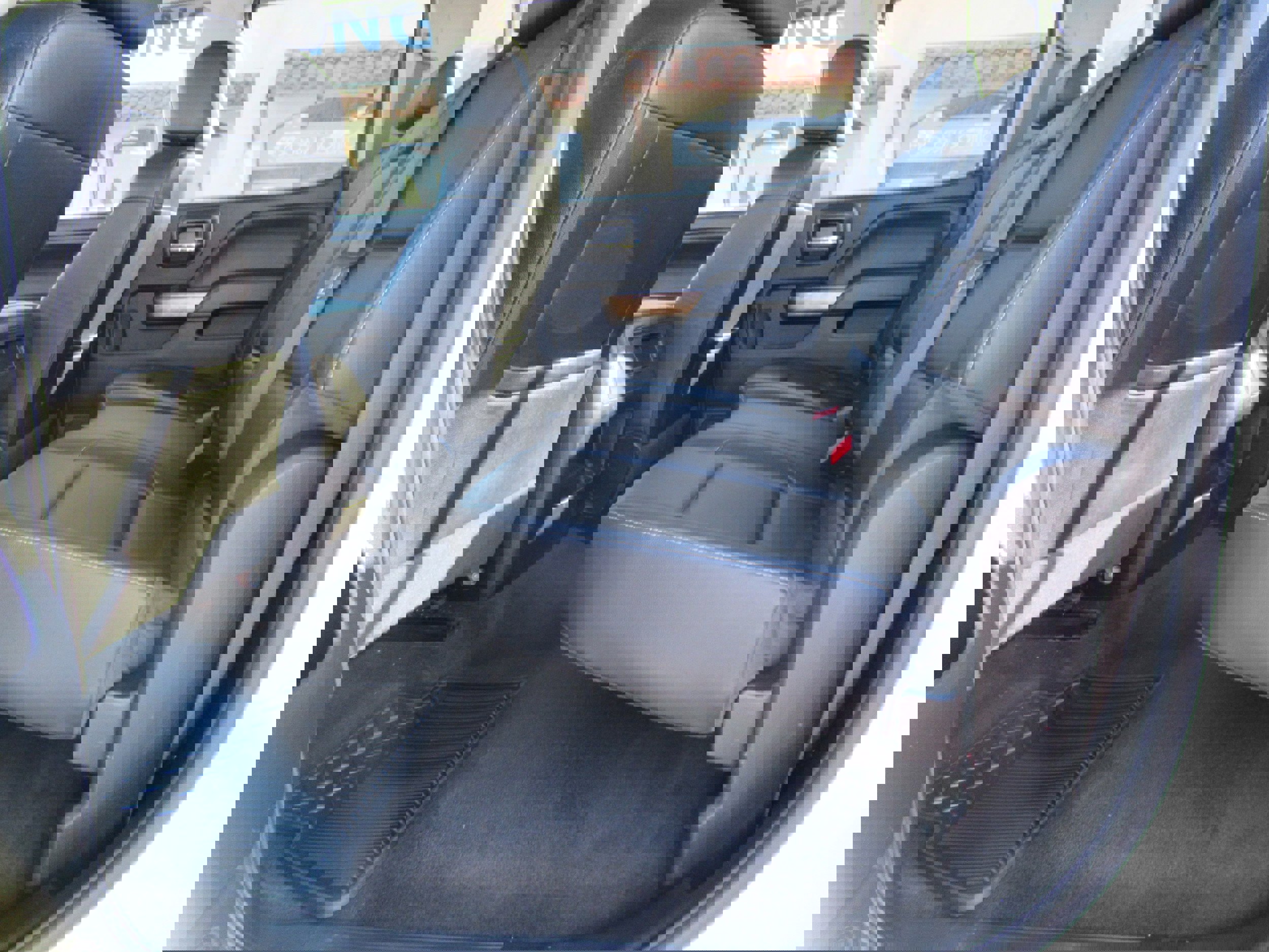 Used 2018 Chevrolet Silverado 2500 LTZ w/ Duramax Plus Package image 12