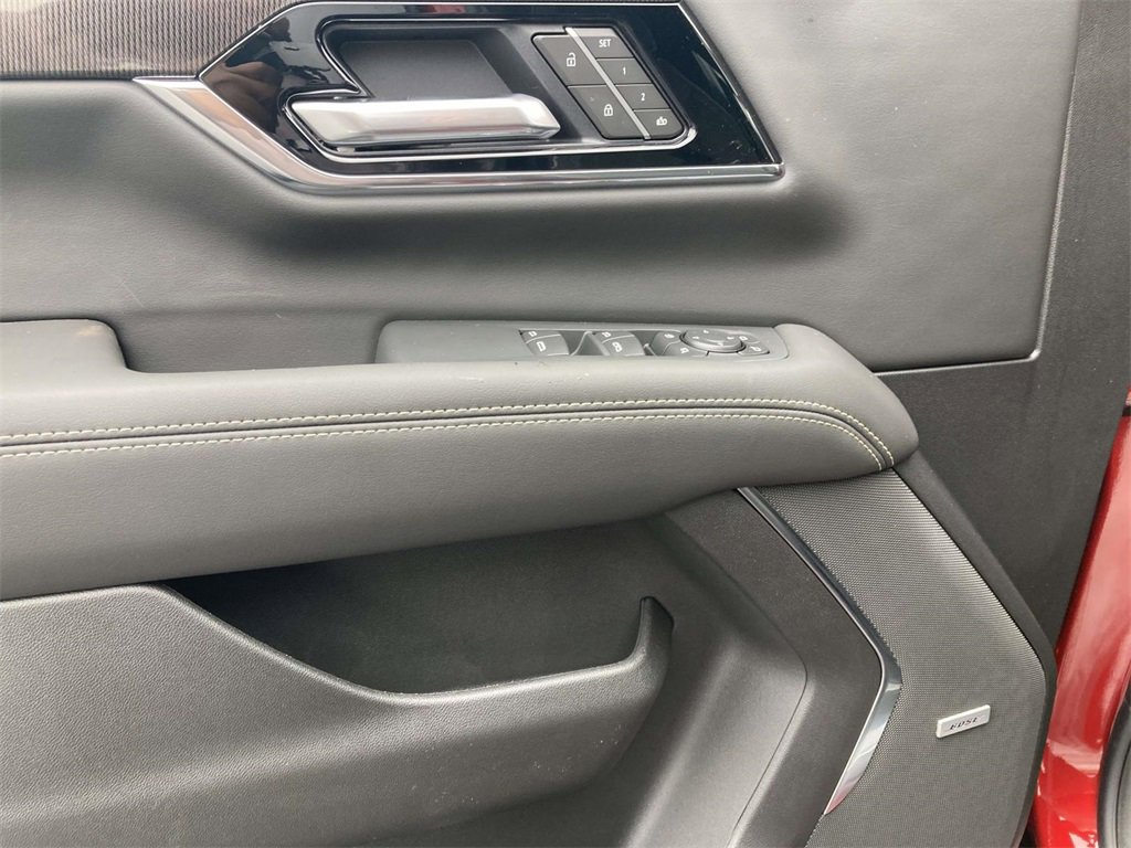 New 2026 GMC Yukon Elevation image 17