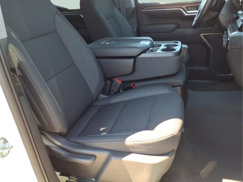 Used 2023 Chevrolet Silverado 1500 LT RWD image 16