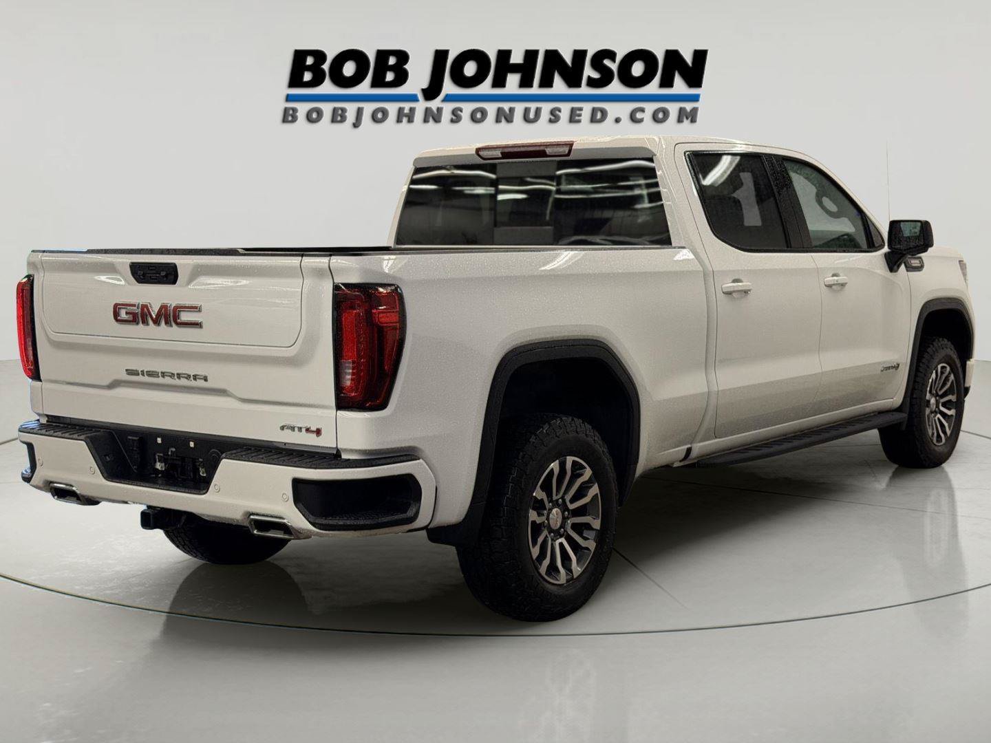 Used 2023 GMC Sierra 1500 AT4 w/ AT4 Premium Package AWD/4WD image 10