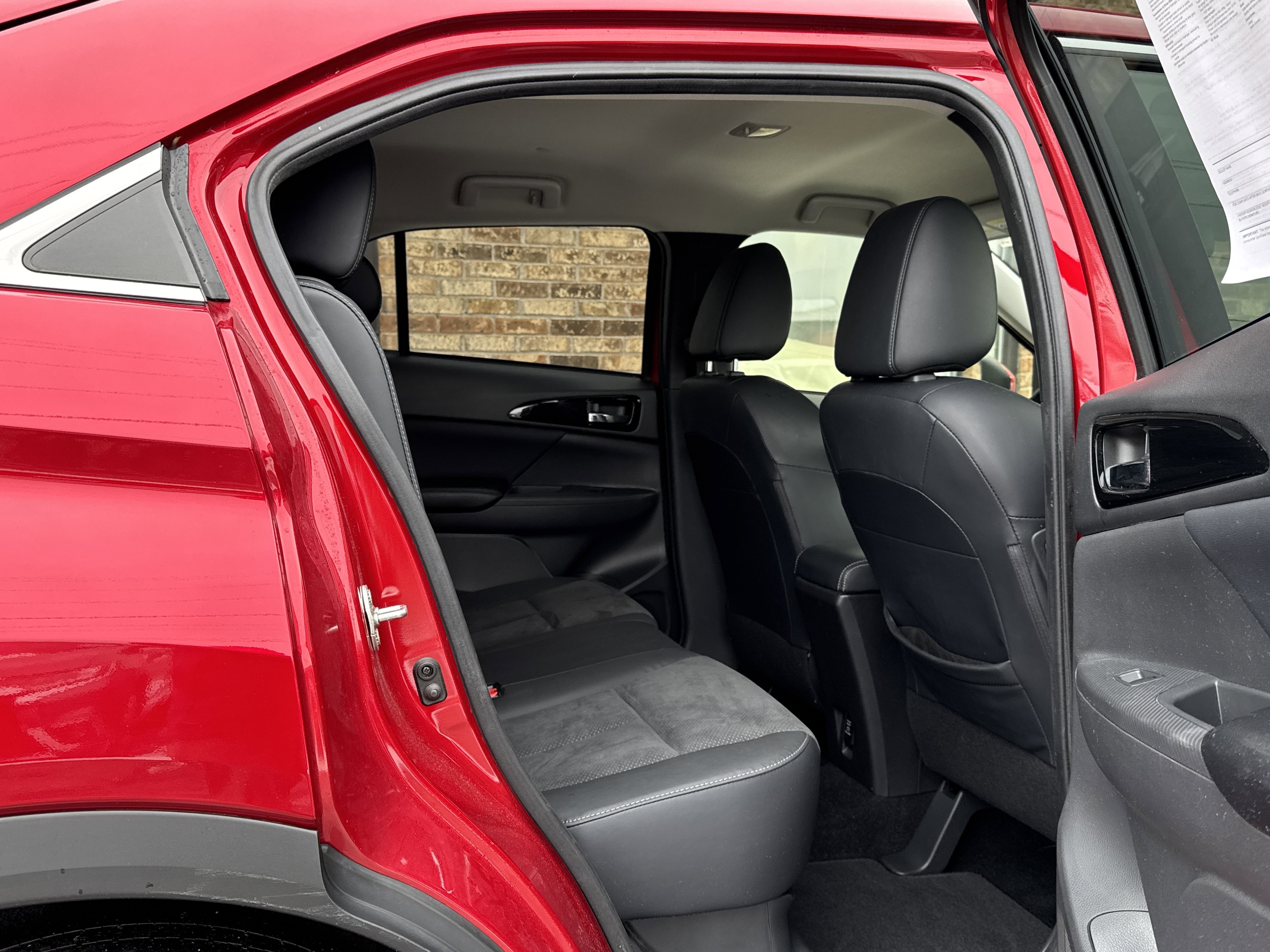 Used 2023 Mitsubishi Eclipse Cross SE image 12