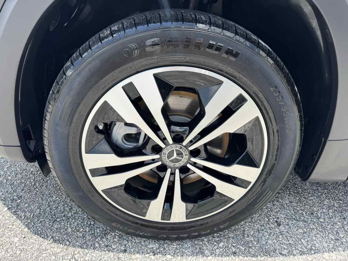 Used 2025 Mercedes-Benz GLB 250 image 30
