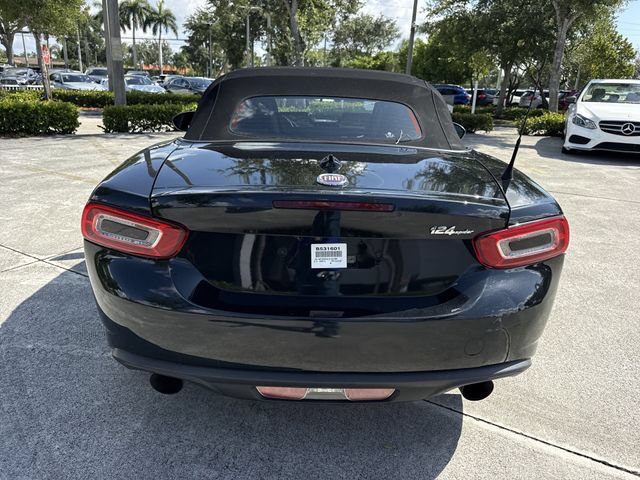 Used 2020 FIAT 124 Spider Classica w/ Technology Group RWD image 23