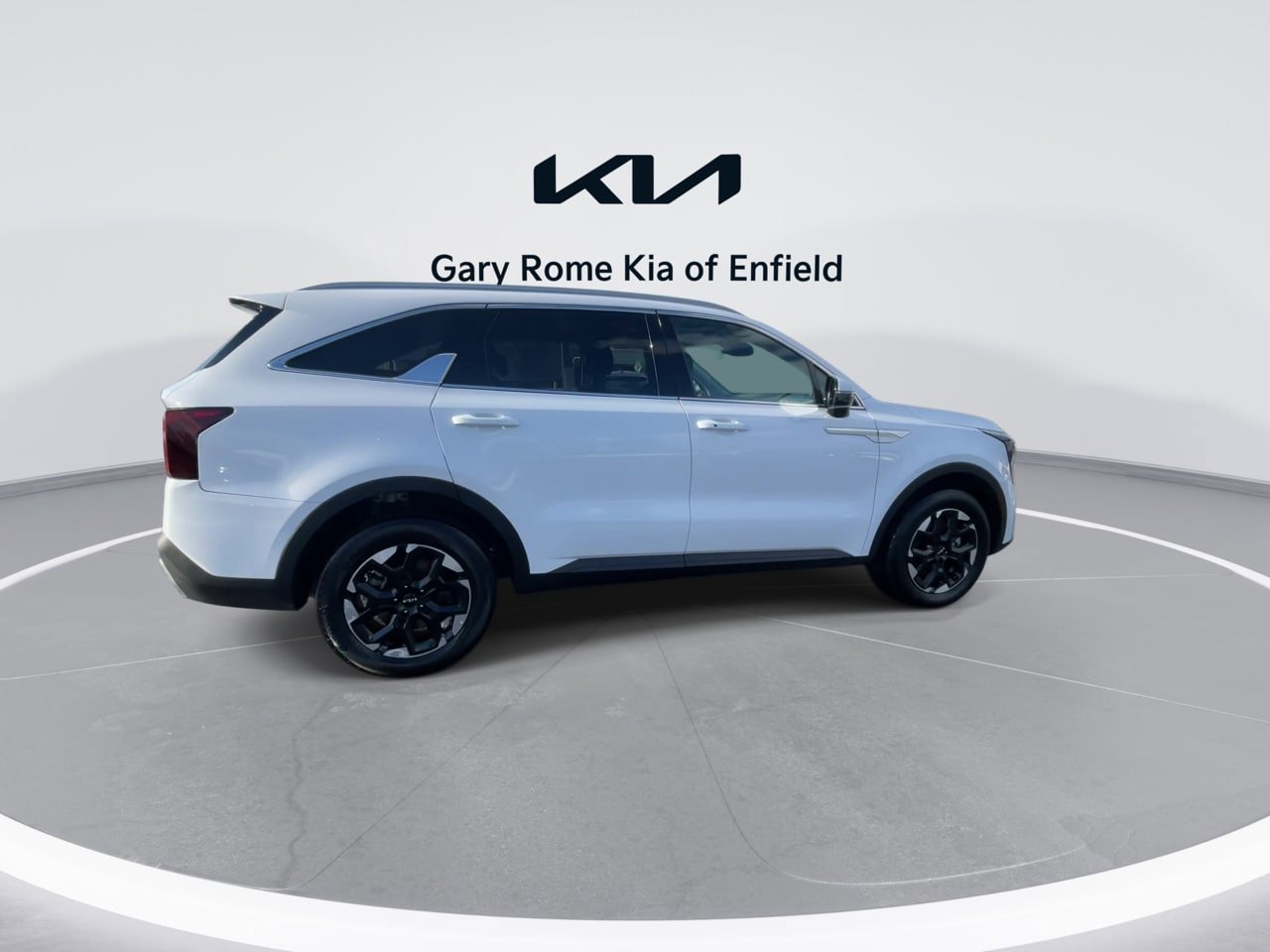 Used 2024 Kia Sorento S image 9