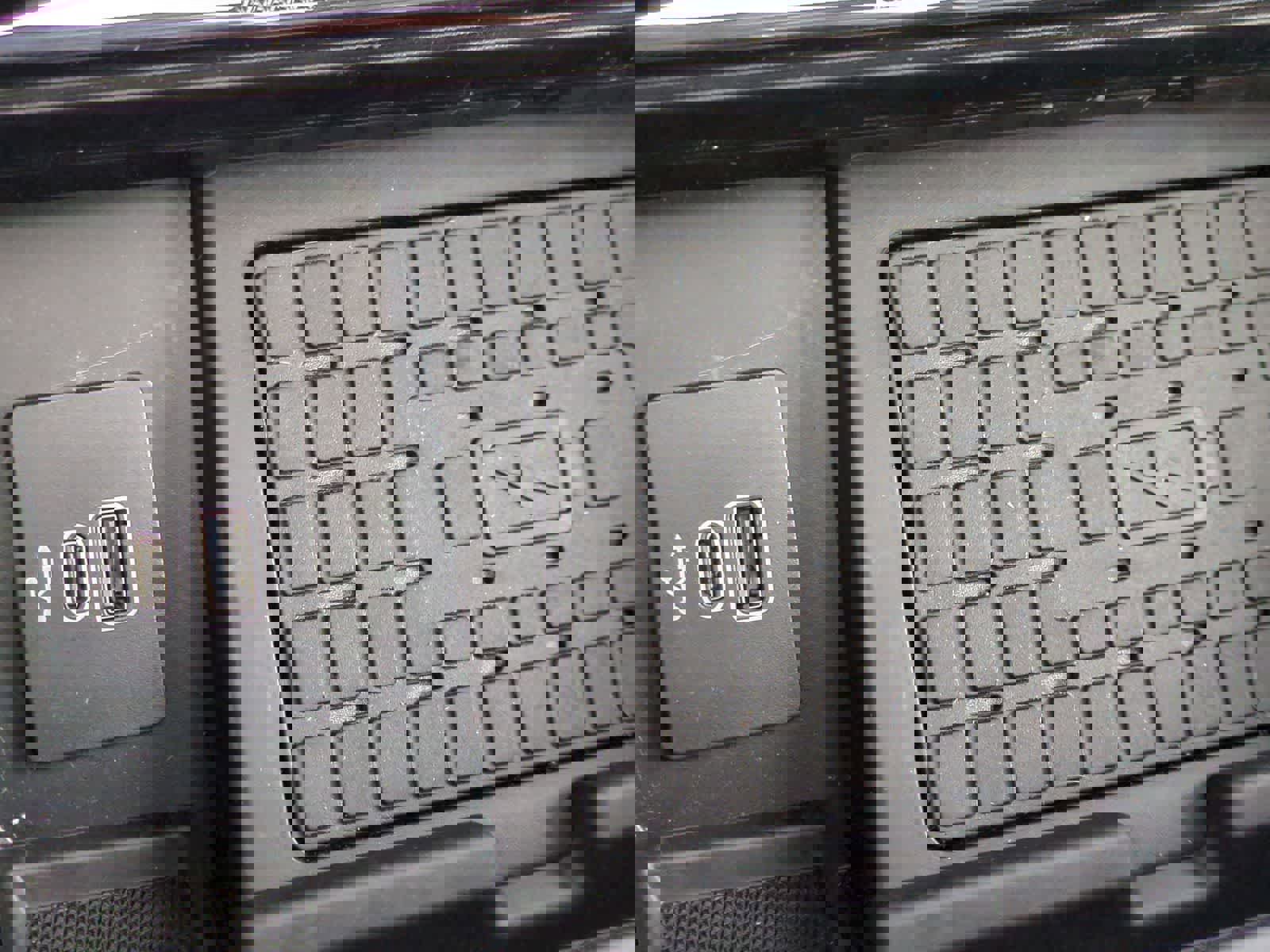 Used 2025 Ford F150 Platinum w/ Equipment Group 702A High image 32