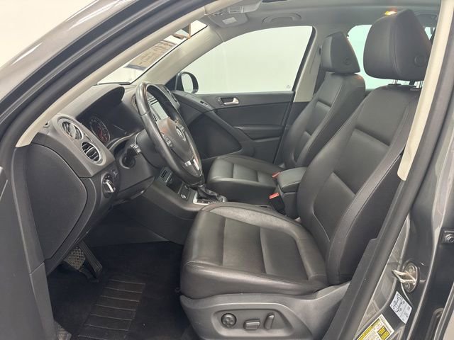 Used 2017 Volkswagen Tiguan Wolfsburg Edition image 21