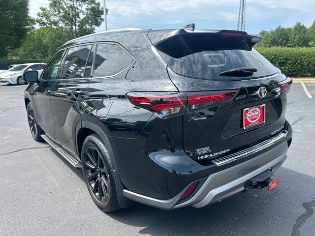 Used 2025 Toyota Highlander Platinum AWD/4WD image 11