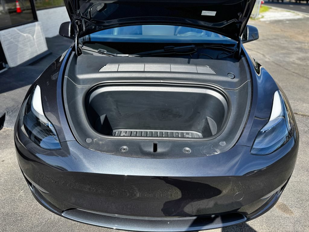 Used 2024 Tesla Model Y Long Range RWD image 21