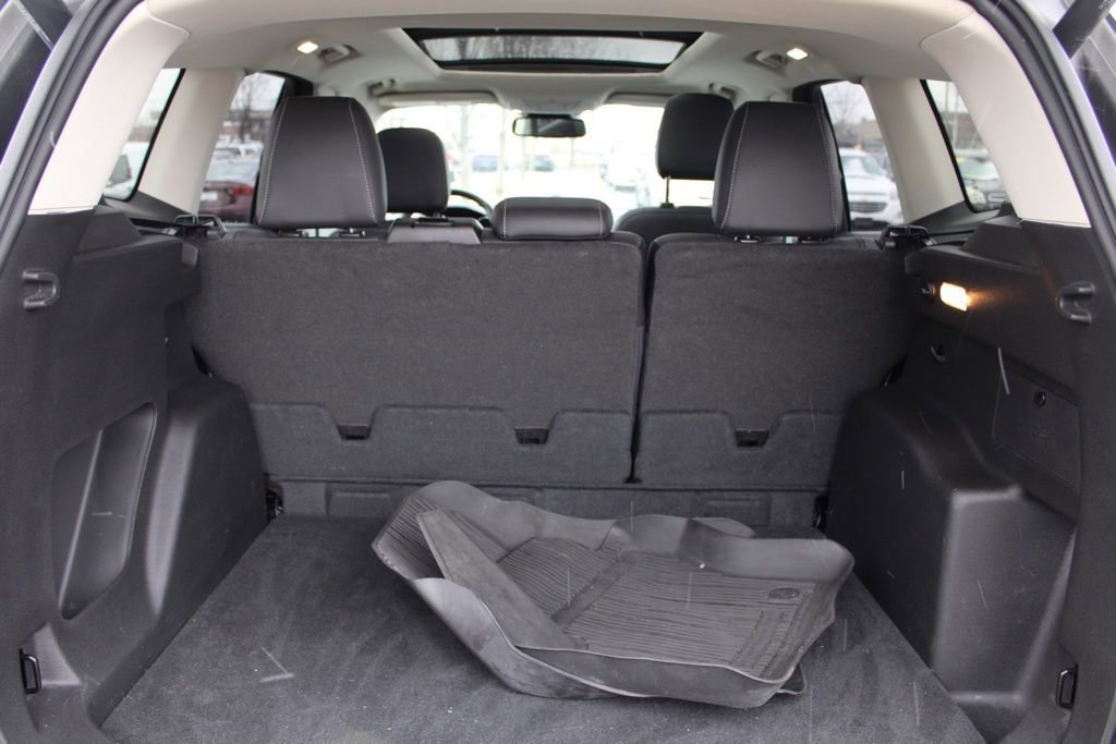 Used 2019 Ford Escape SEL image 10