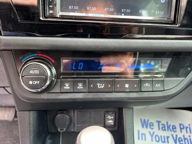 Used 2014 Toyota Corolla S FWD image 20