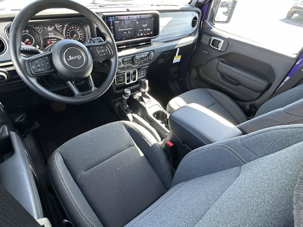 Used 2026 Jeep Wrangler Unlimited Sport AWD/4WD image 12