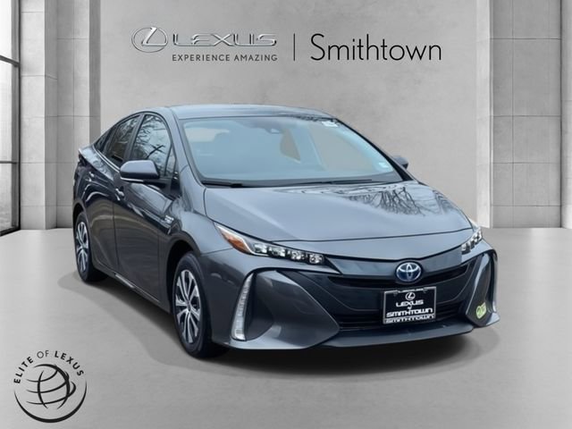 Used 2022 Toyota Prius Prime XLE image 1