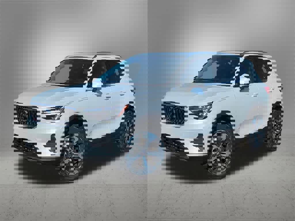 New 2025 Volvo XC40 B5 Core w/ Protection Package Premier