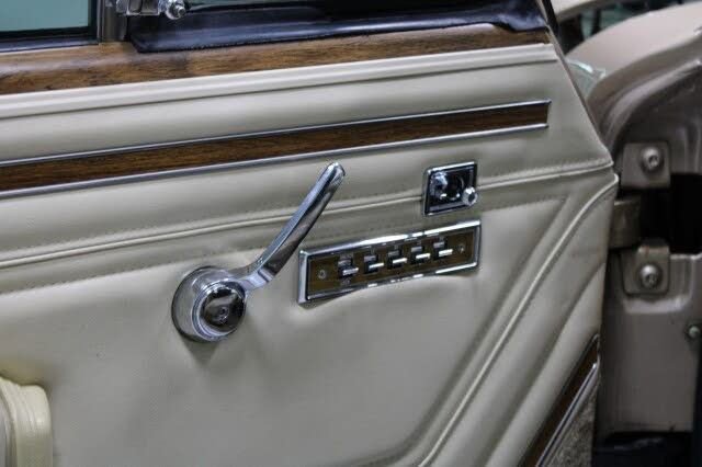 Used 1989 Jeep Grand Wagoneer image 45