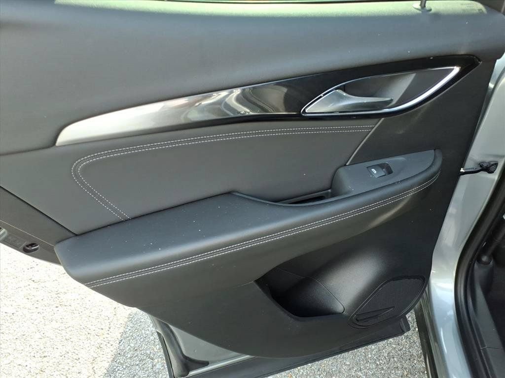 Used 2024 Buick Envision Preferred AWD/4WD image 20