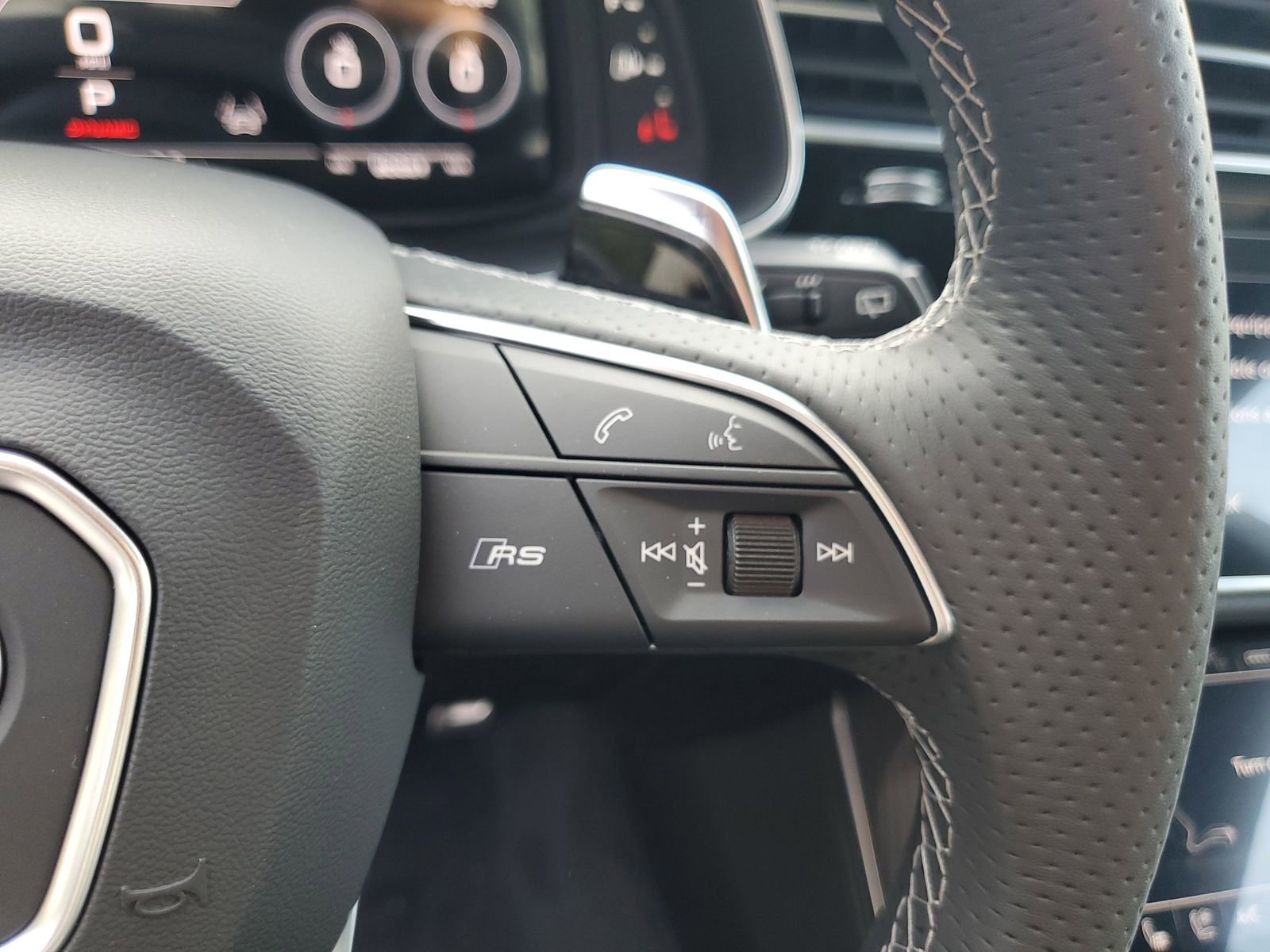 New 2026 Audi RS Q8 performance image 25