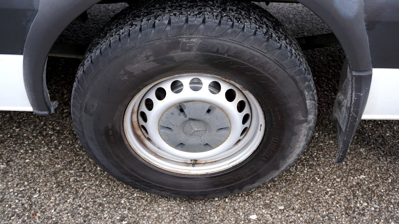 Used 2016 Mercedes-Benz Sprinter 2500 w/ Driver Comfort Package image 23