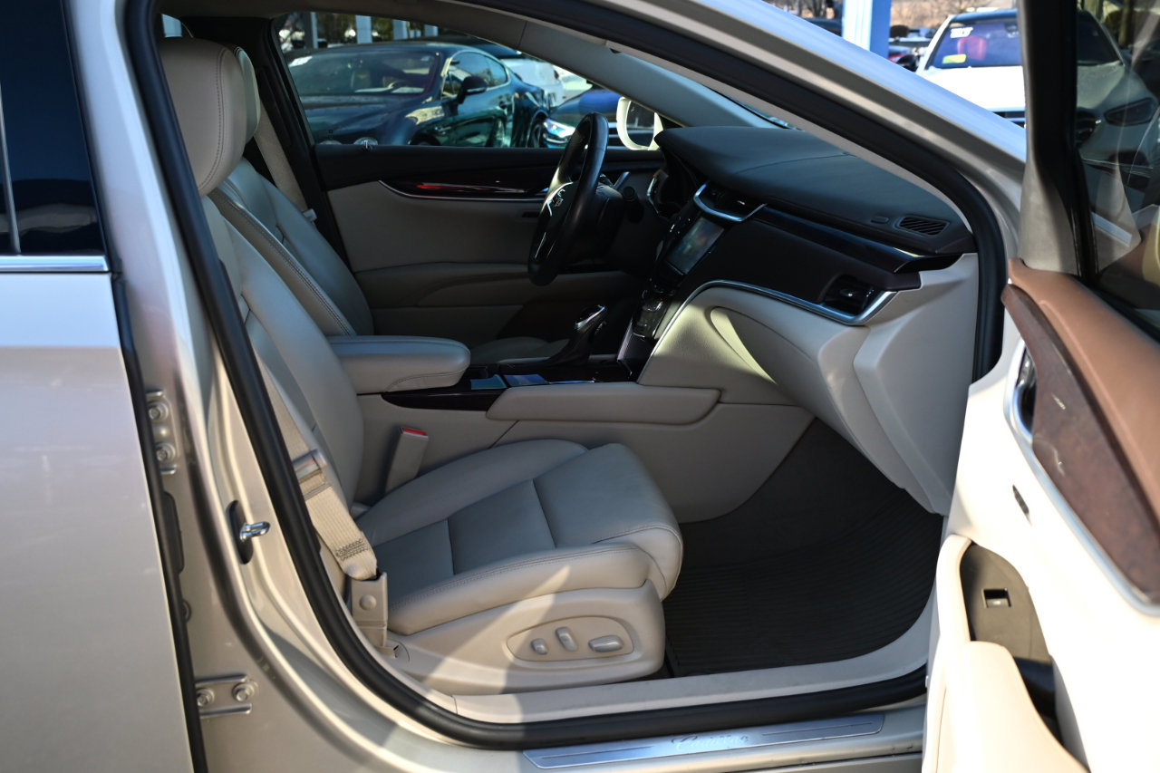 Used 2016 Cadillac XTS Luxury w/ Driver Awareness Package image 28