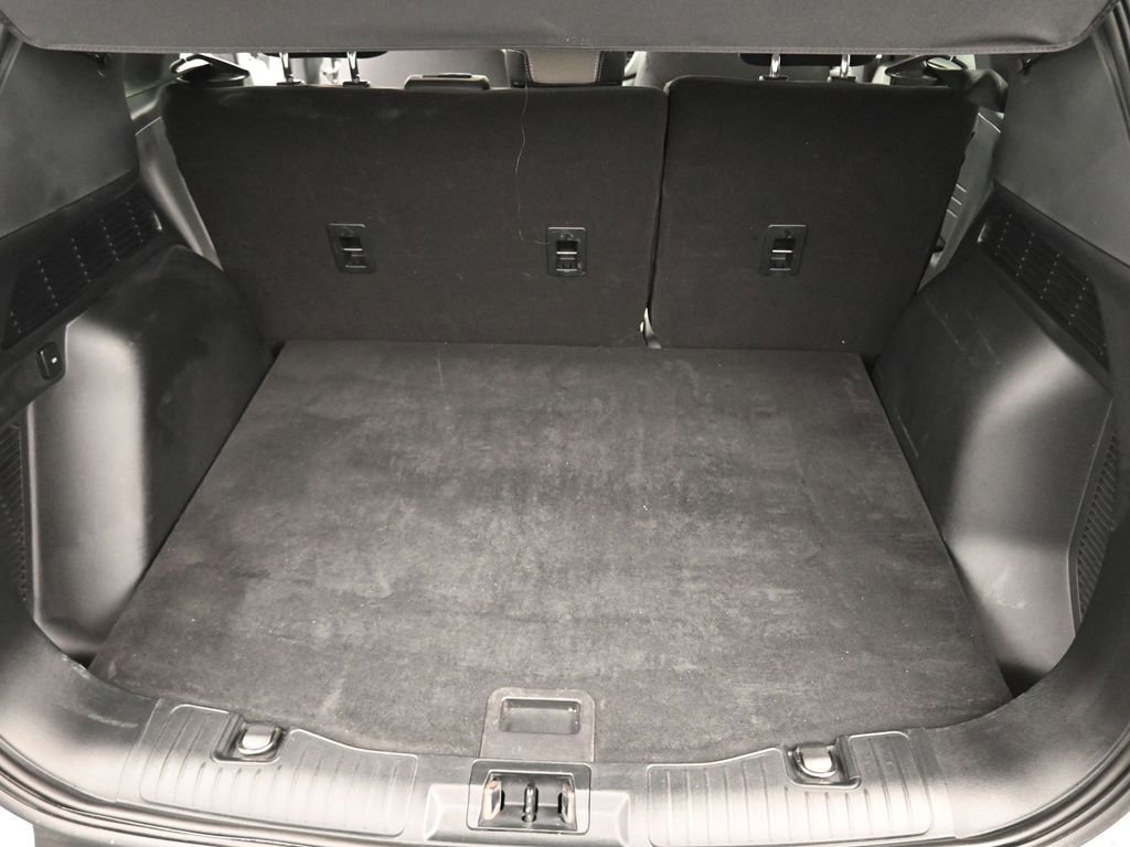 Used 2021 Ford Escape SE w/ Cold Weather Package image 14