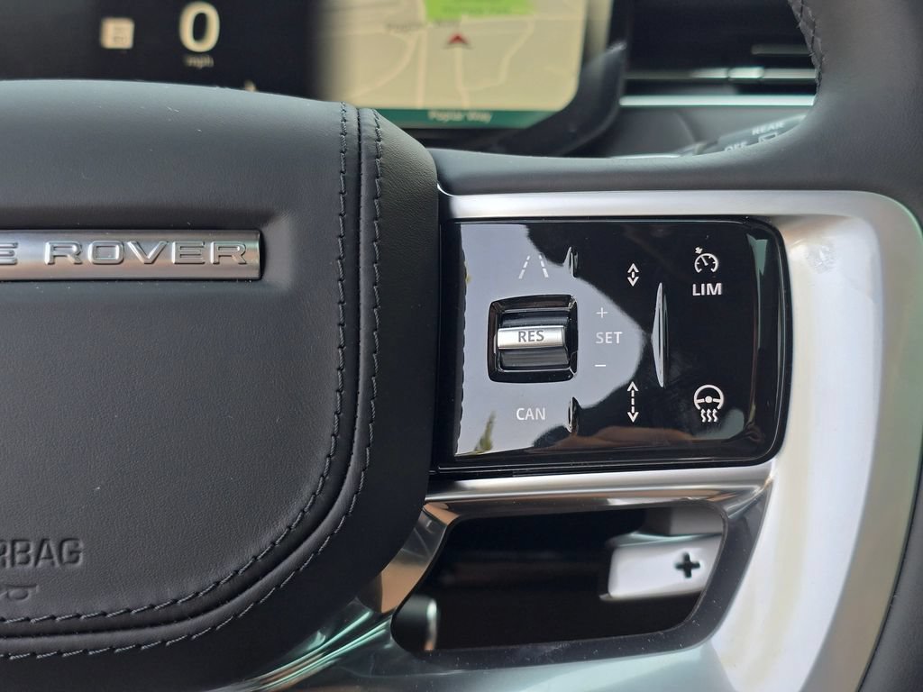 New 2026 Land Rover Range Rover Long Wheelbase SE AWD/4WD image 18