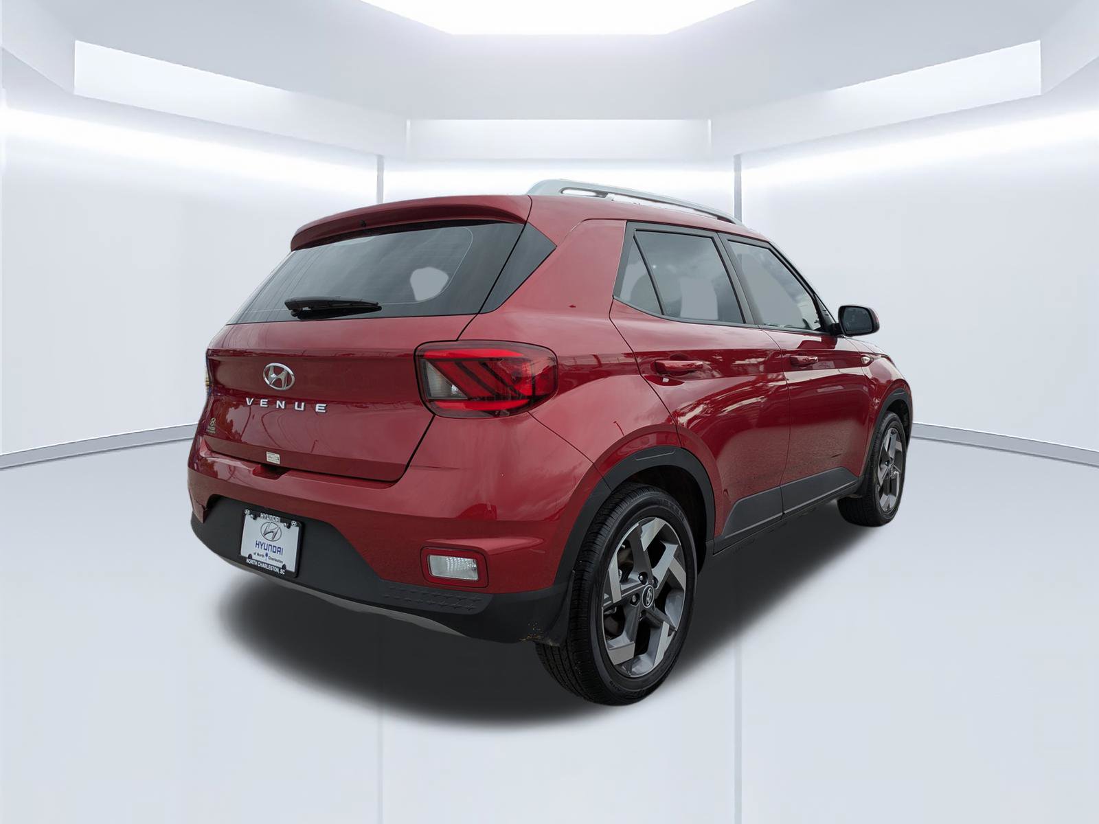 Certified 2025 Hyundai Venue SEL image 4