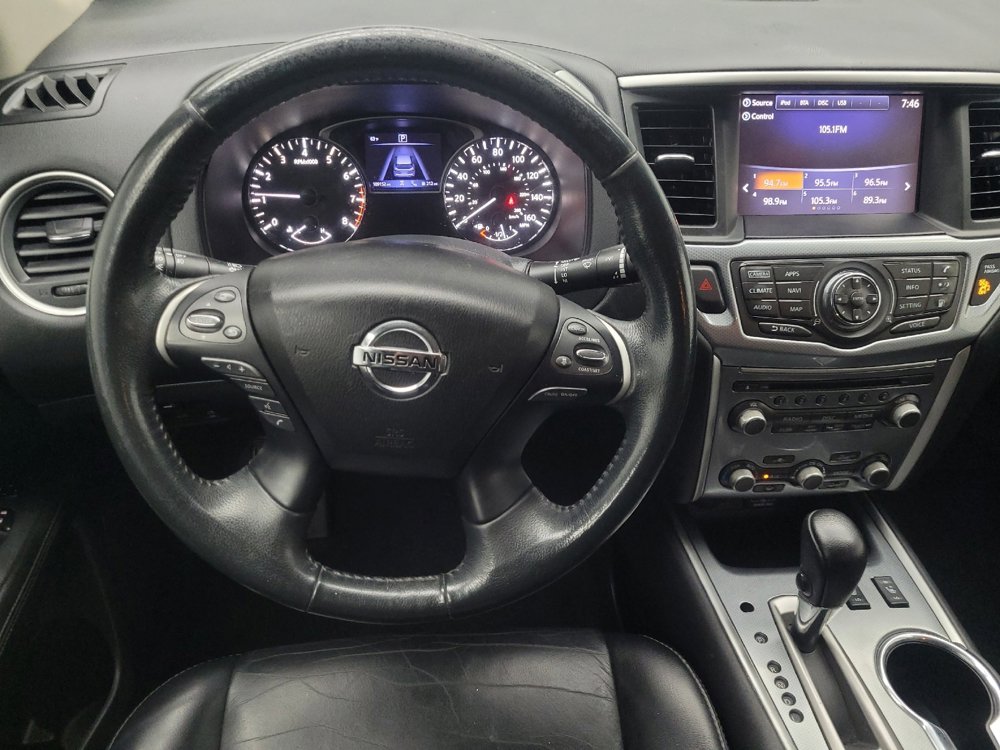 Used 2018 Nissan Pathfinder SL image 22
