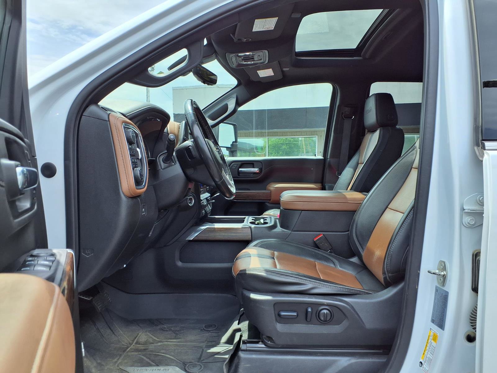 Used 2023 Chevrolet Silverado 3500 High Country w/ Z71 Off-Road Package AWD/4WD image 27