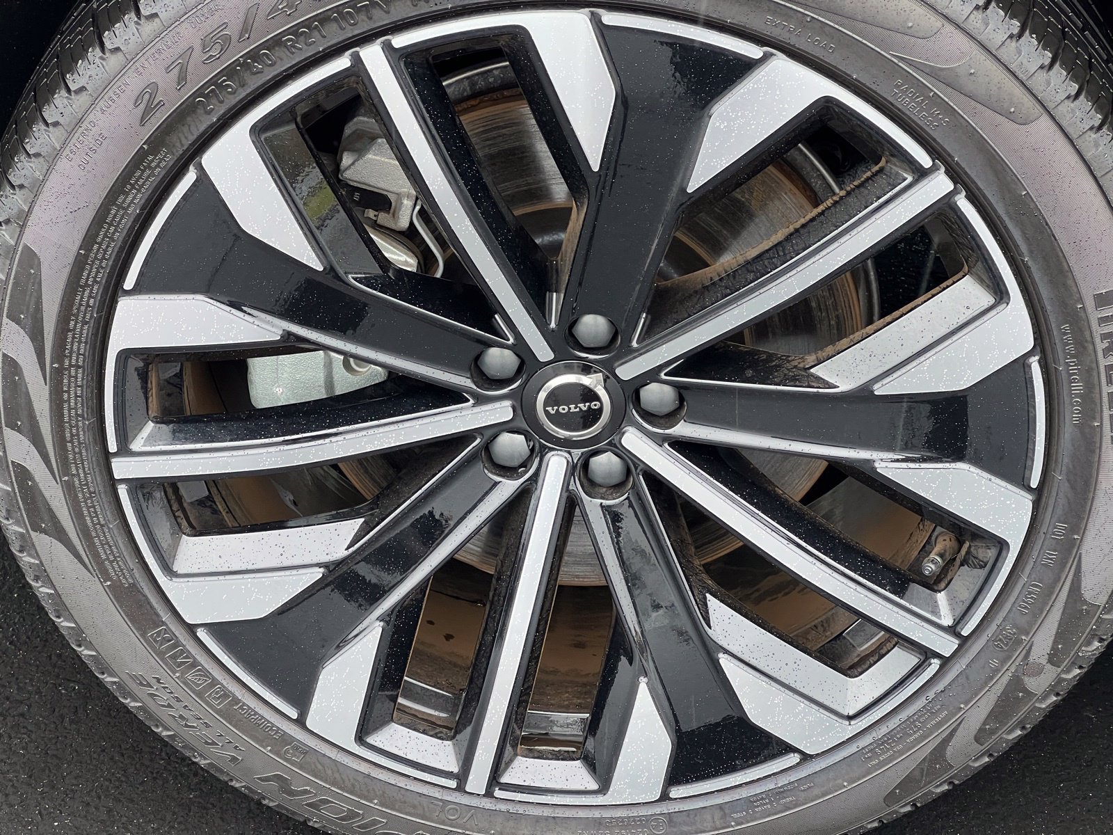 New 2026 Volvo XC90 T8 Plus w/ Protection Package Premier AWD/4WD image 12