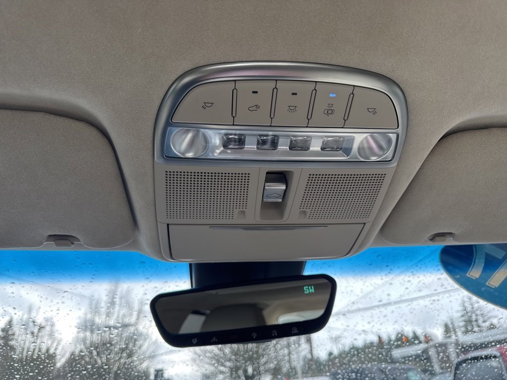 Used 2017 Genesis G90 3.3T Premium image 37