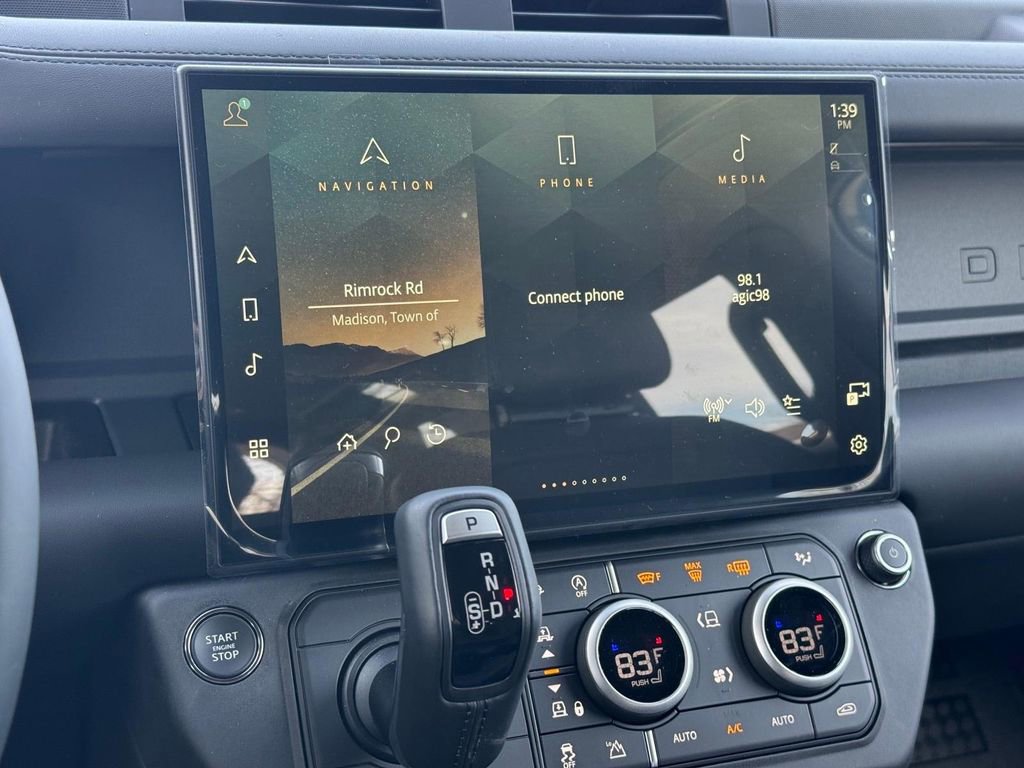 New 2026 Land Rover Defender 110 X-Dynamic SE AWD/4WD image 12