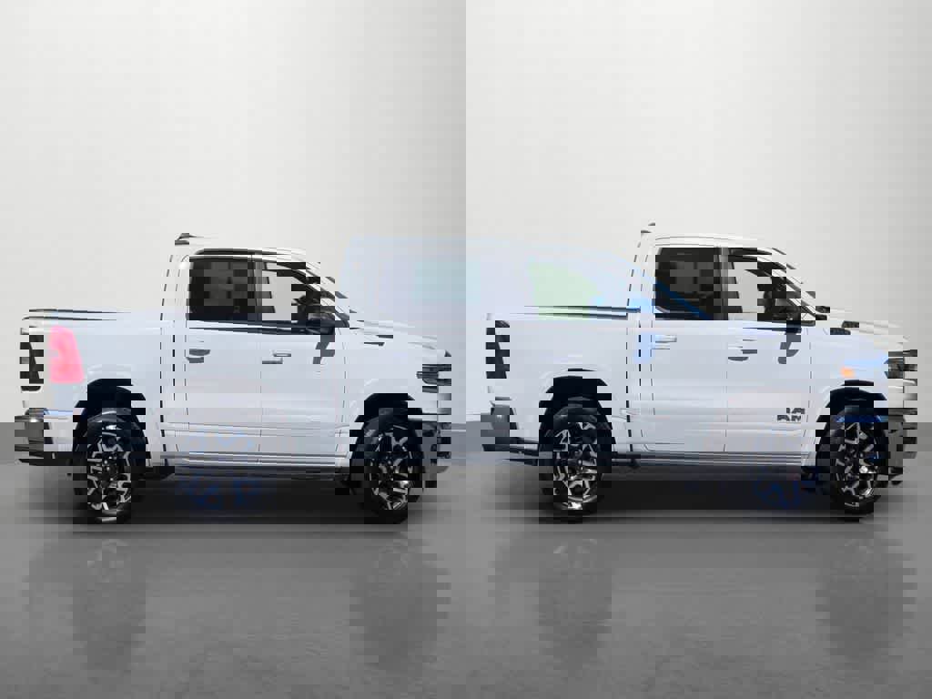 Used 2025 RAM 1500 Laramie image 7