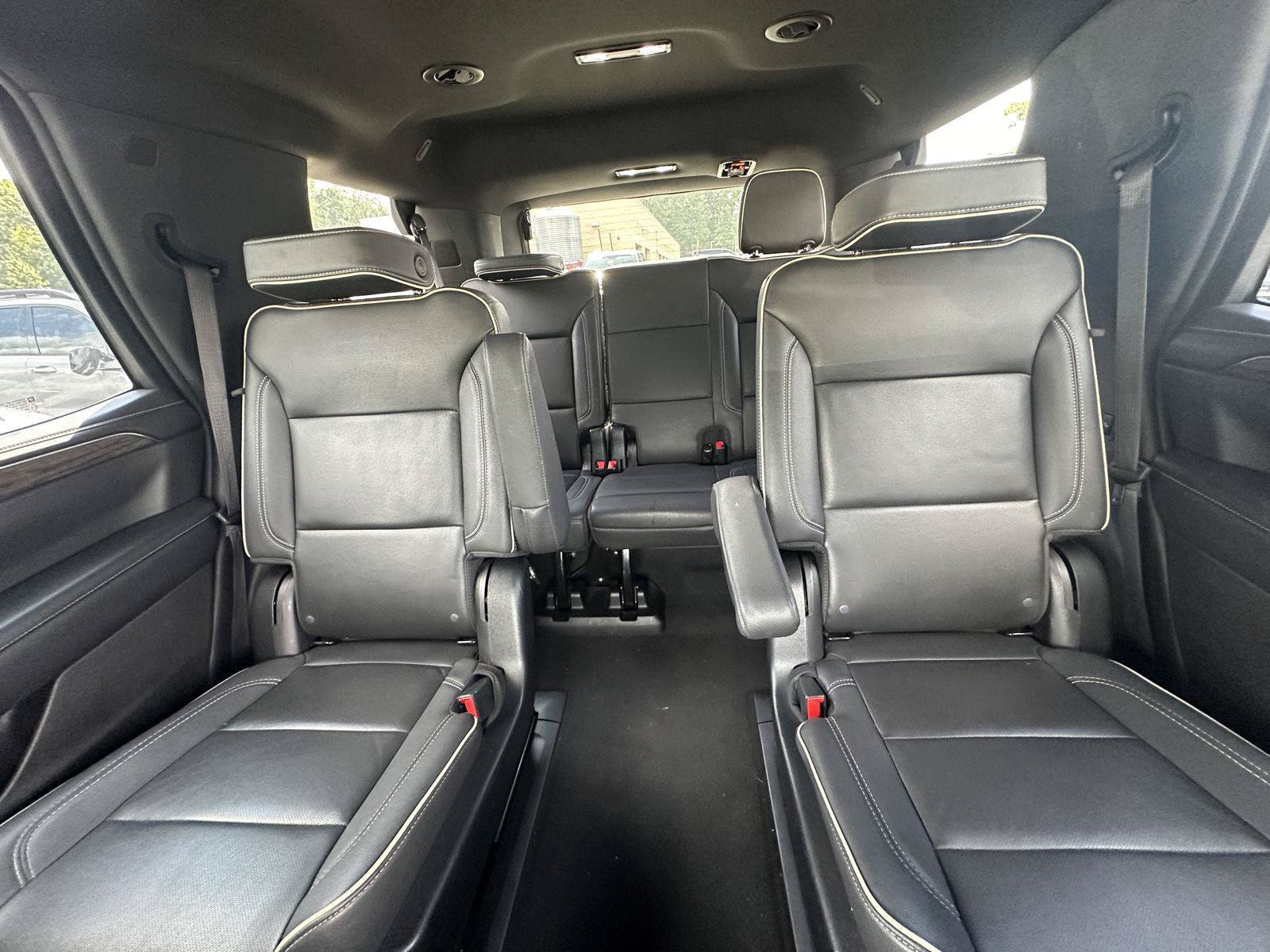 Used 2023 Chevrolet Tahoe Premier RWD image 12