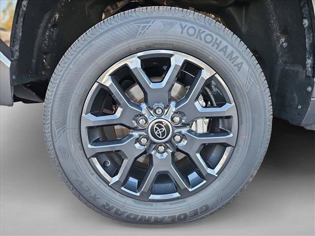 Used 2023 Toyota Tundra Platinum AWD/4WD image 23