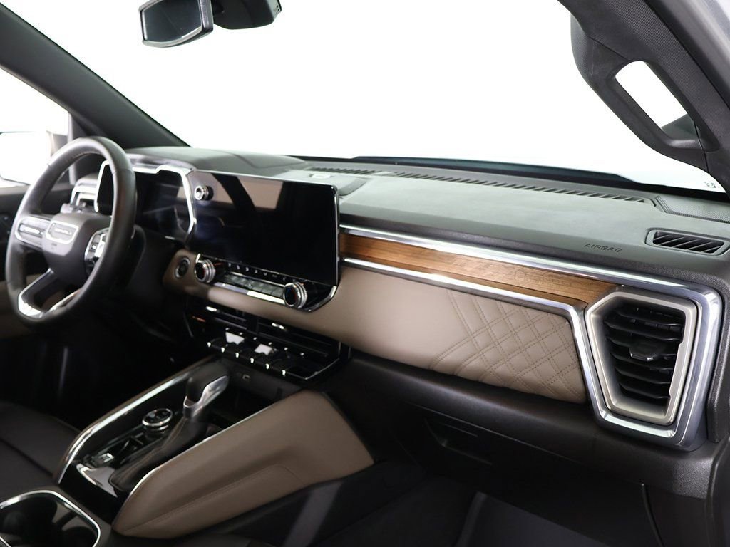 Used 2023 GMC Canyon Denali image 36