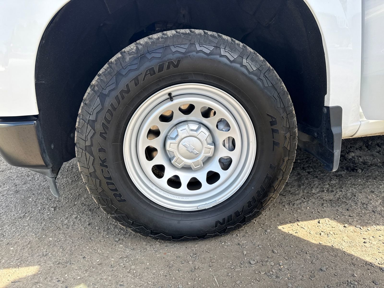 Used 2022 Chevrolet Silverado 1500 W/T w/ Trailering Package AWD/4WD image 27