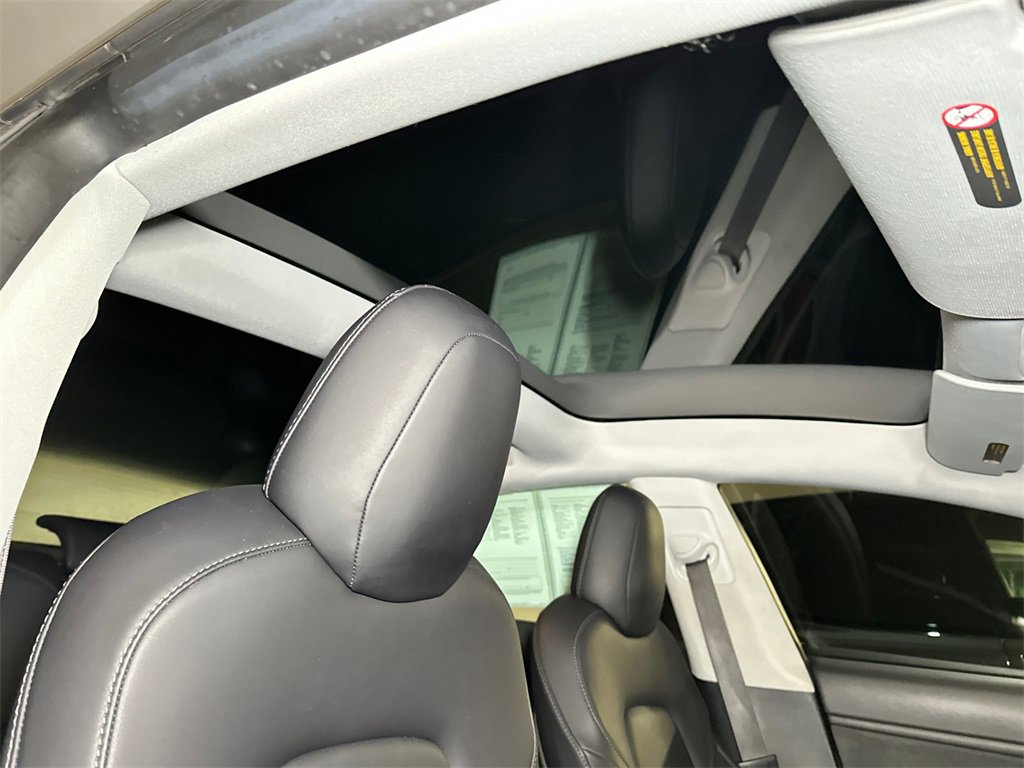 Used 2018 Tesla Model 3 Long Range image 12