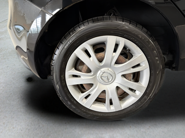 Used 2013 MAZDA MAZDA2 Sport FWD image 28