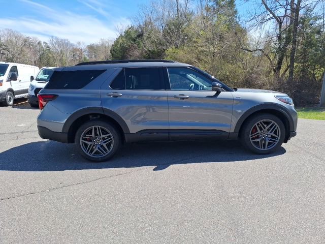 Certified 2025 Ford Explorer ST-Line w/ Premium Package image 2