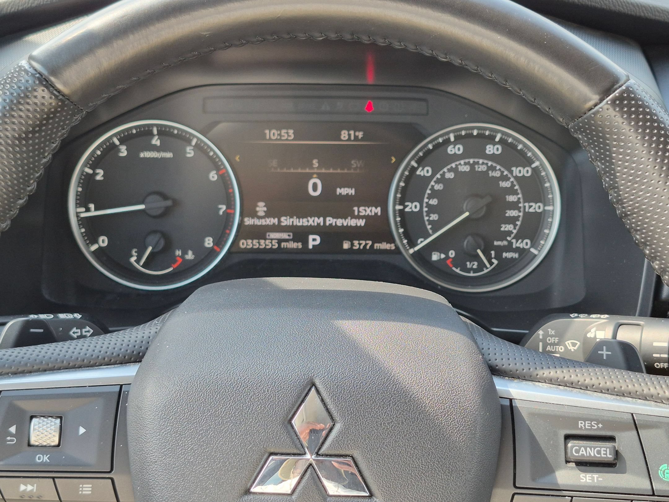 Used 2025 Mitsubishi Outlander AWD image 21
