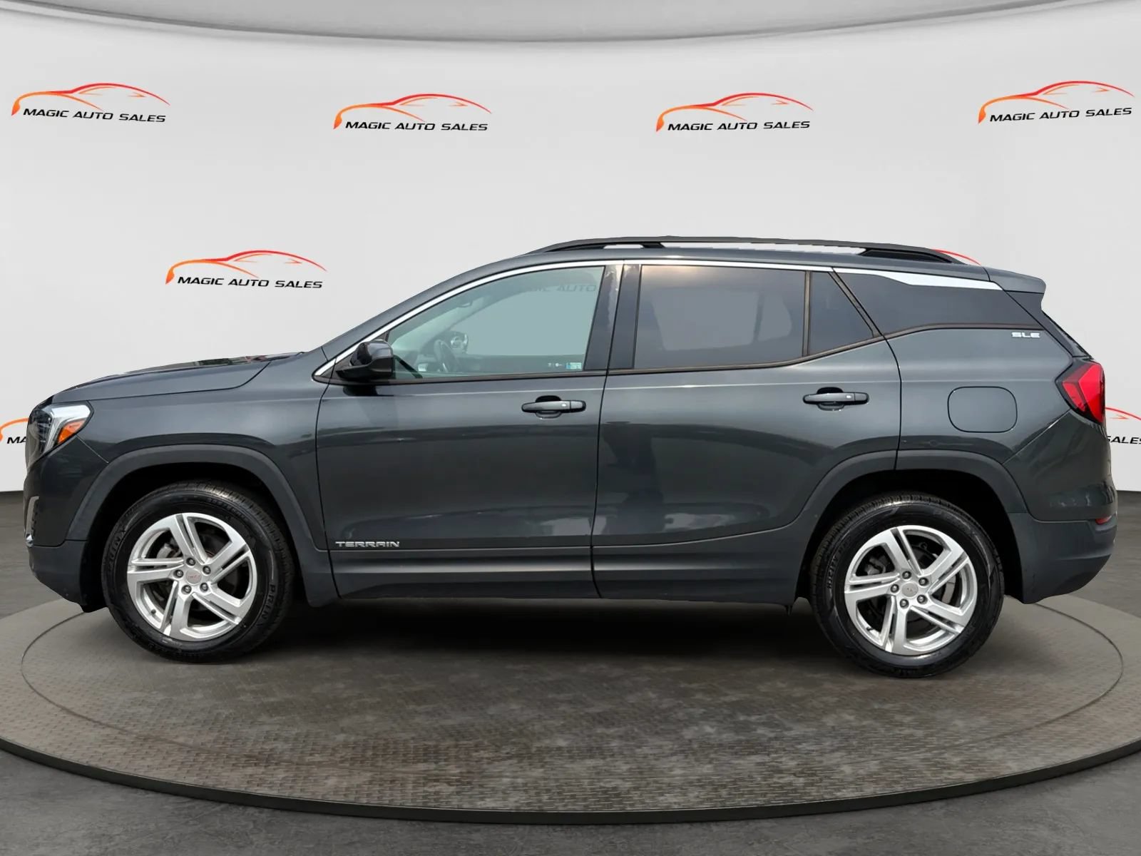 Used 2018 GMC Terrain SLE w/ Driver Convenience Package AWD/4WD image 7