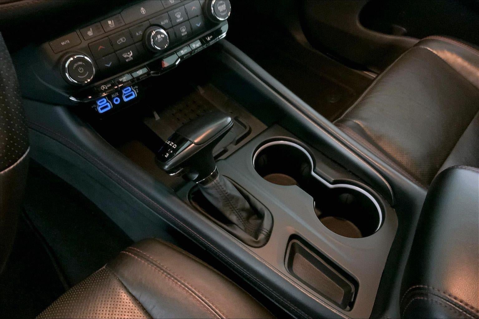 Used 2025 Dodge Durango GT AWD/4WD image 17