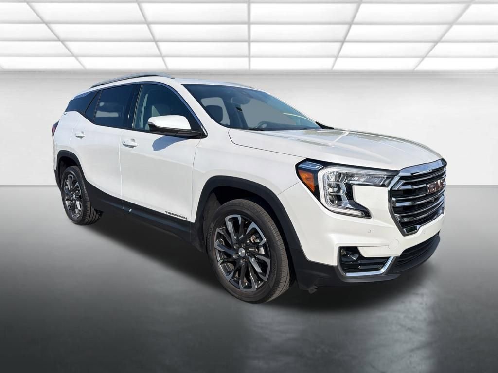 Used 2023 GMC Terrain SLT w/ Infotainment Package II AWD/4WD image 11