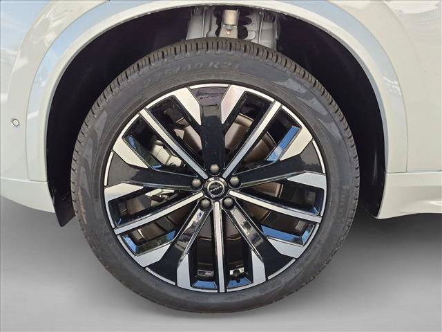Used 2026 Volvo XC90 B6 Plus w/ Protection Package AWD/4WD image 25