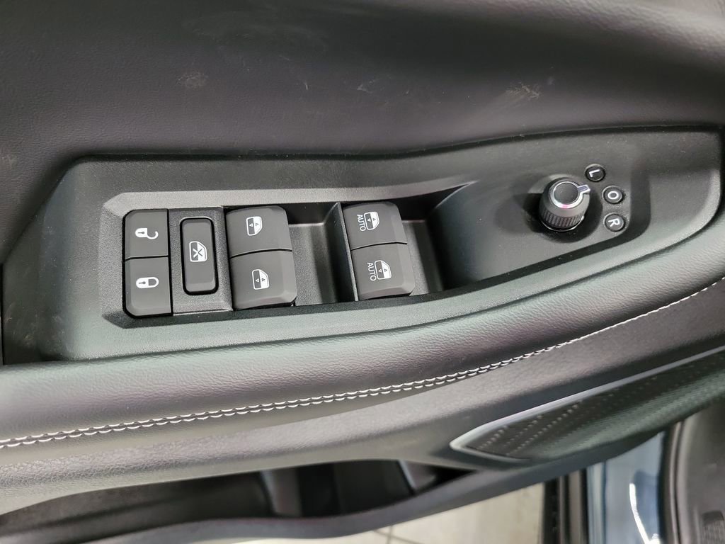 New 2026 Jeep Grand Cherokee L Limited image 12