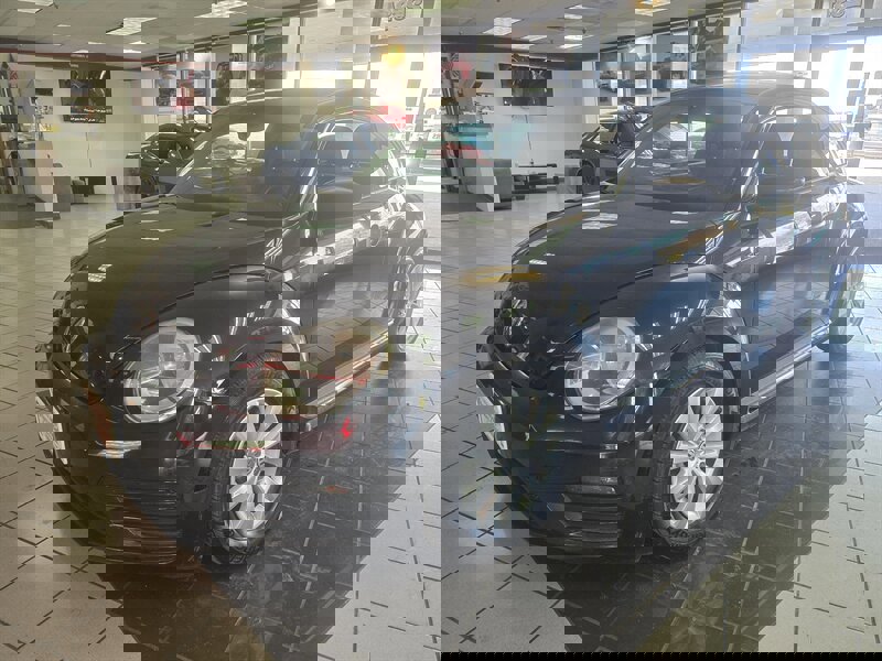 Used 2018 Volkswagen Beetle 2.0T Coast image 1